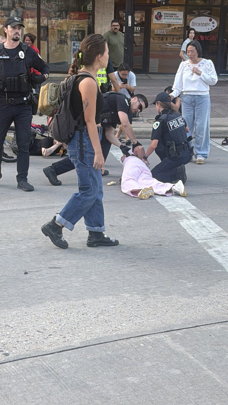 Arrest photo 5
